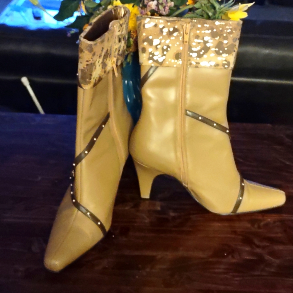 Boot's